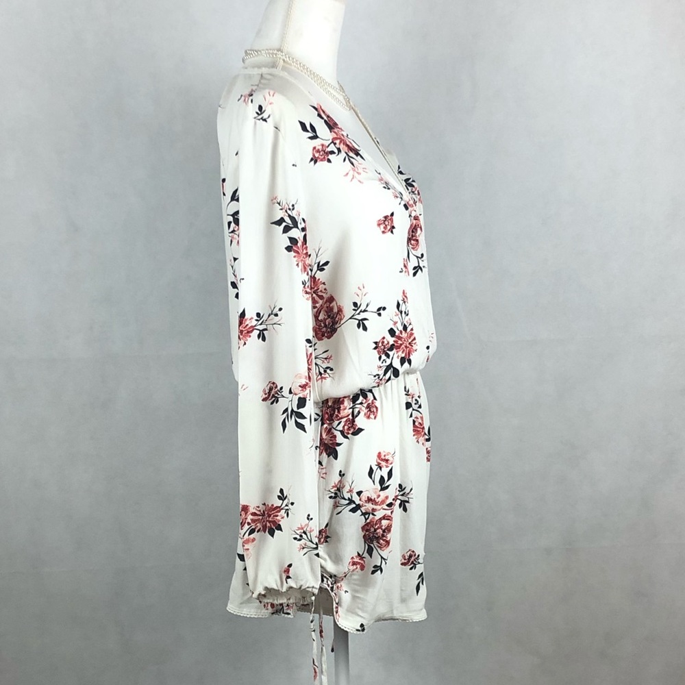 Kendall & Kylie Floral Romper Sz Medium - Picture 2 of 8